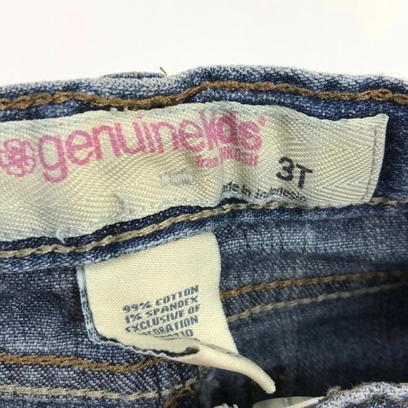 GENUINE KIDS EUC GIRLS JEAN DENIM SHORTS BOTTOMS BLUE NAVY SUMMER CASUAL SIZE 3T - Picture 2 of 7